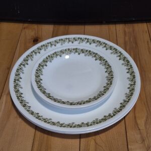 Corelle Crazy Daisy Dishes, 3 Dinner Plates & 3 Small Plates